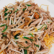 Duck Meat Chow Mein 鸭肉炒面