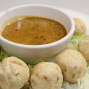 Fried Squid Balls (8 in Serve) 炸墨鱼丸（8件）